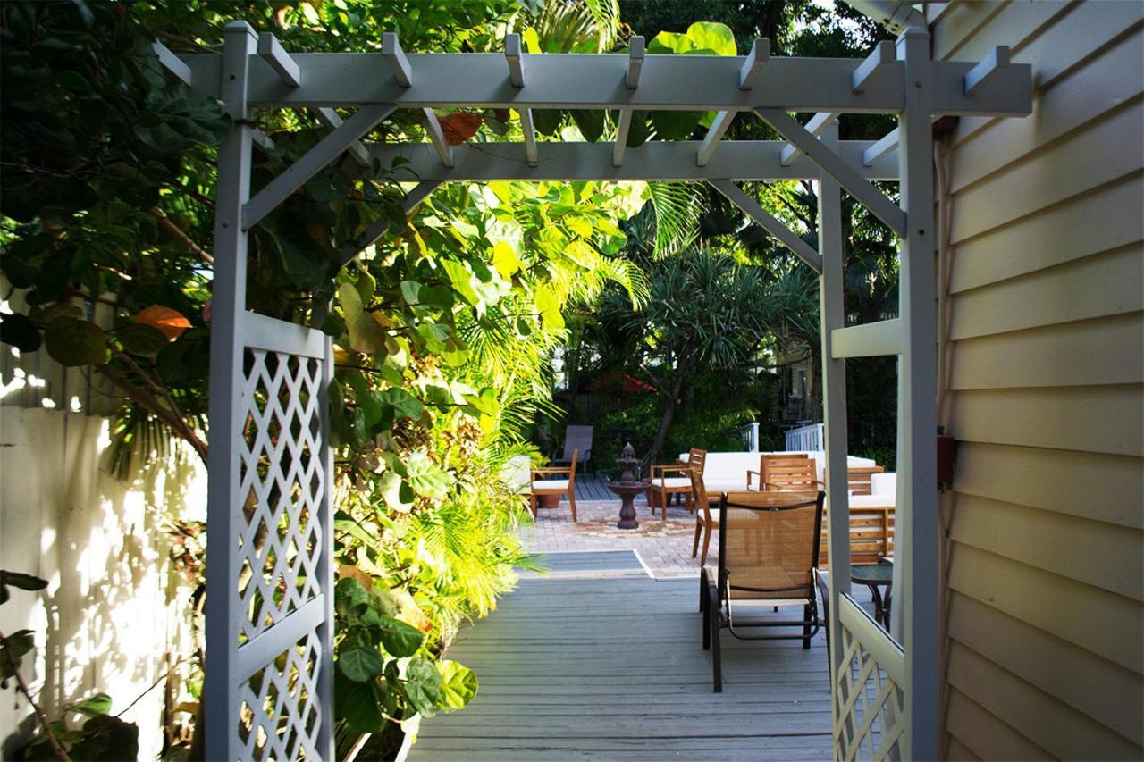 Duval House Bed & Breakfast คีย์เวสต์ ภายนอก รูปภาพ